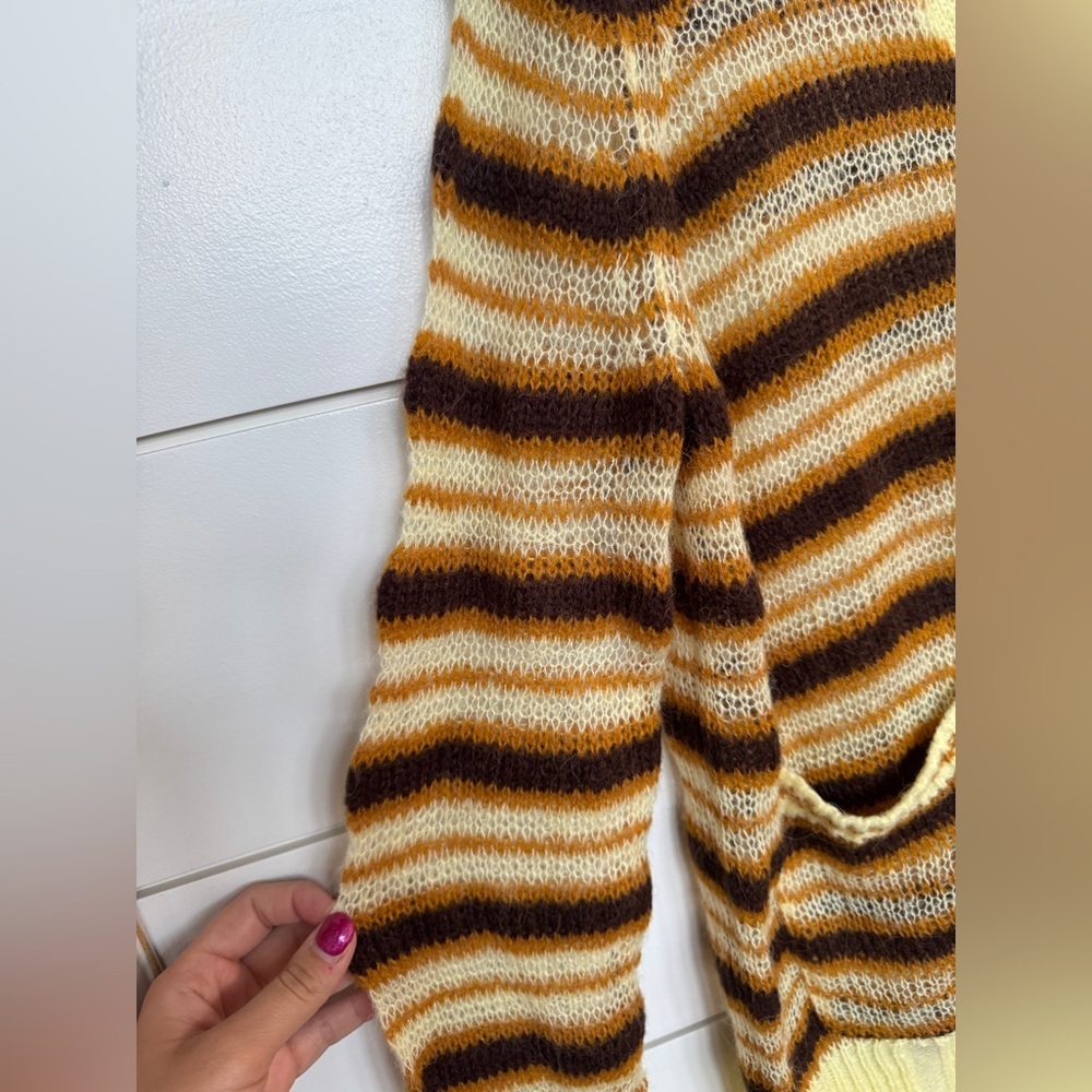 NWT Urban Outfitters Alston Striped Cardigan
Size XS - Picture 6 of 9